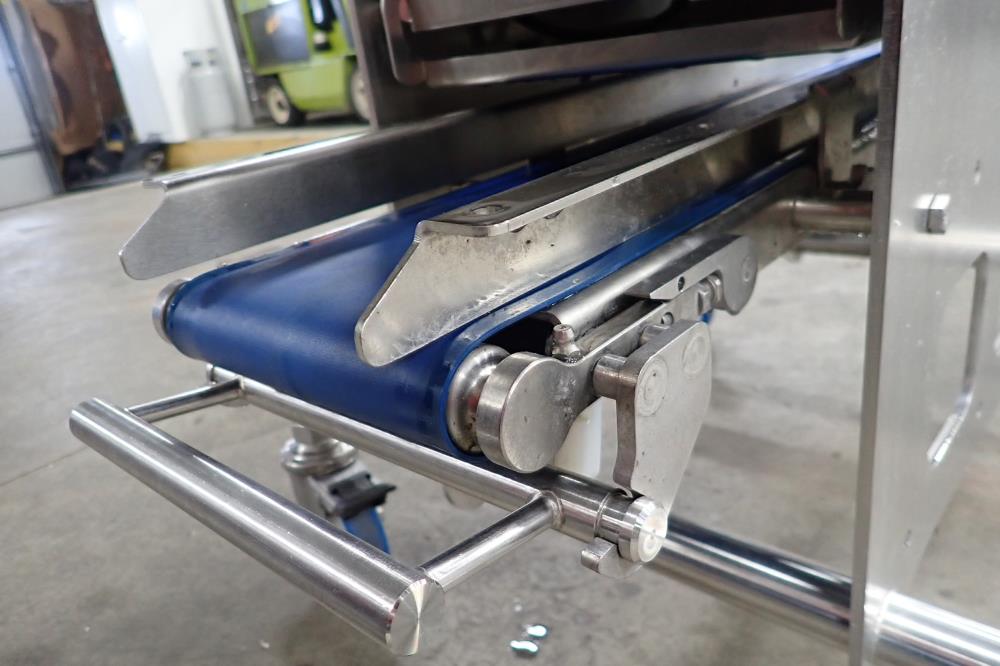 2017 Quantum Granular Applicator